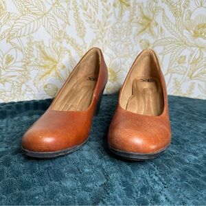 Söfft Heel Shoes (Size 11M)
